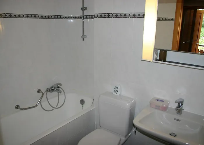 Mayens De L Ours Az 013 - Mountain 8p Daire *